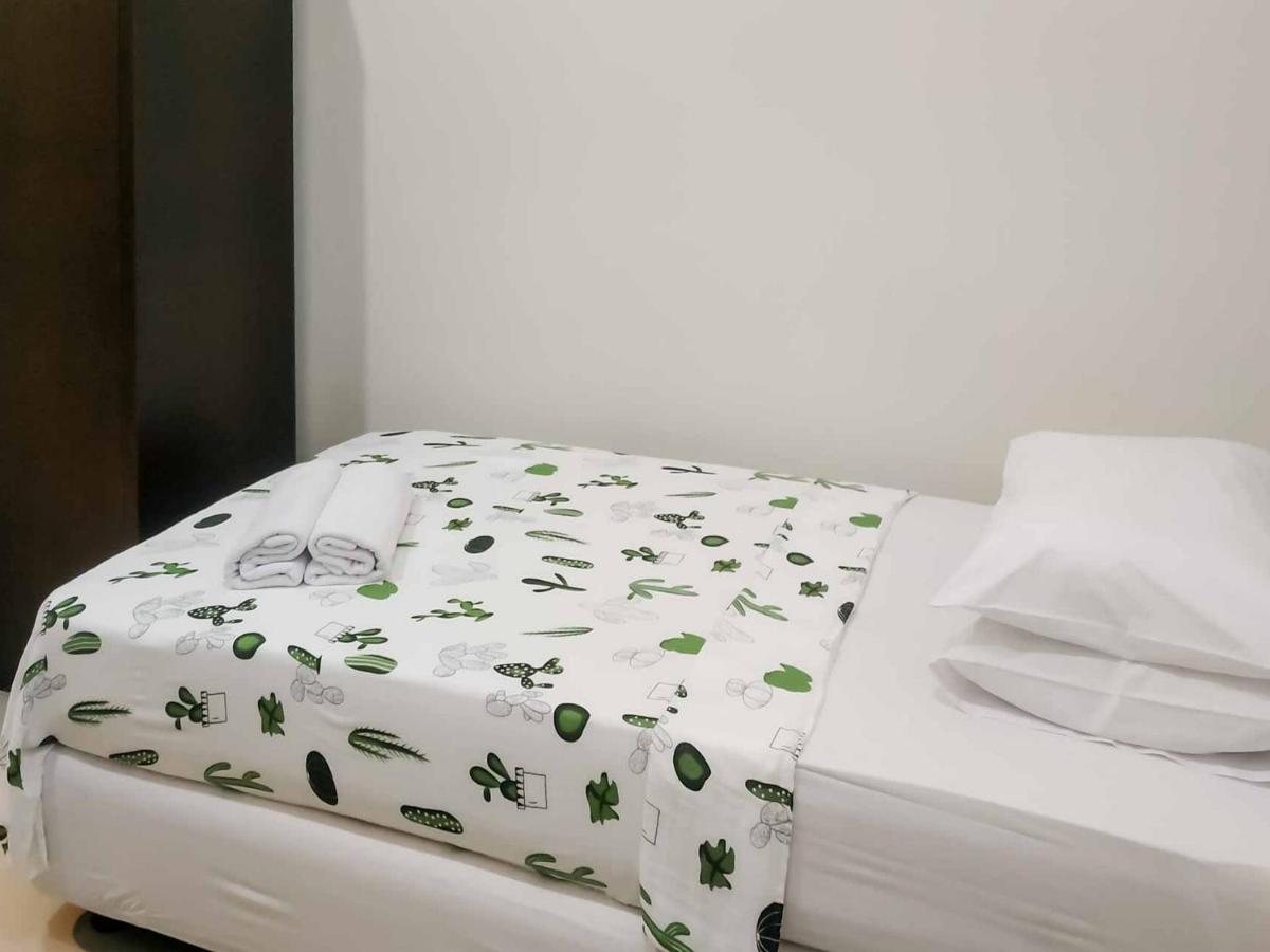 Hotel Avalon Karawaci Redpartner 2*