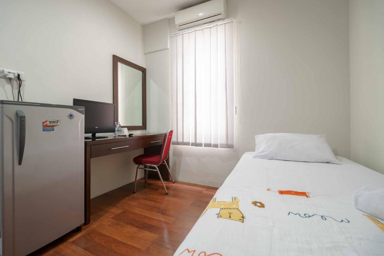 Avalon Karawaci Redpartner Hotel 2*